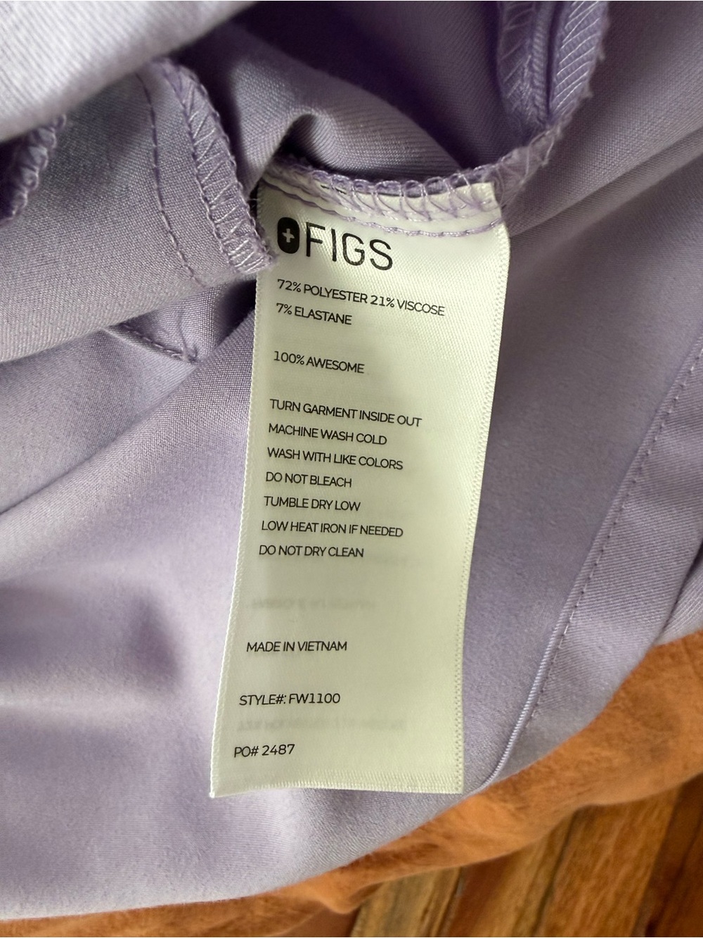 Figs Casma 3 Pocket Scrub Top - Lavender Dew - Picture 3 of 3